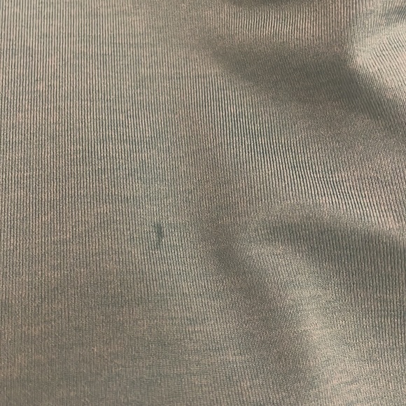 Fairway & Greene Ladies Golf Shirt - Size Large - Picture 3 of 3